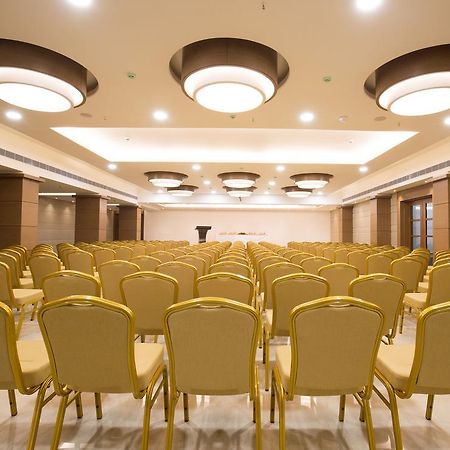 Kiscol Grands Hotel Kojambuttúr Kültér fotó