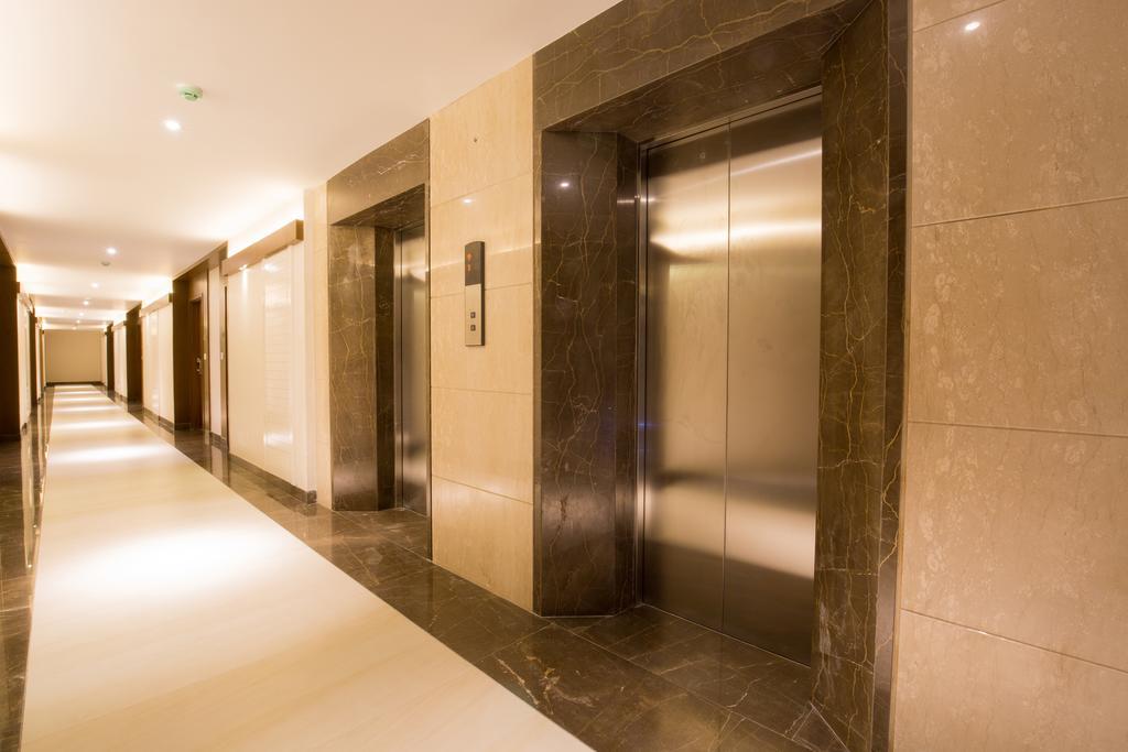 Kiscol Grands Hotel Kojambuttúr Kültér fotó
