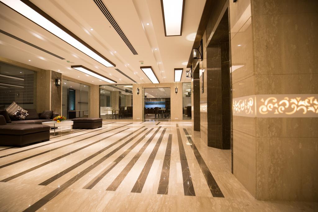 Kiscol Grands Hotel Kojambuttúr Kültér fotó